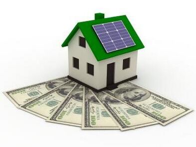 Napenergia panelek a ház tetején az energiatakarékosság érdekében
